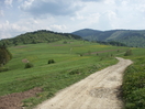Droga do Żabnicy, widok na Grapę, w oddali Prusów_1